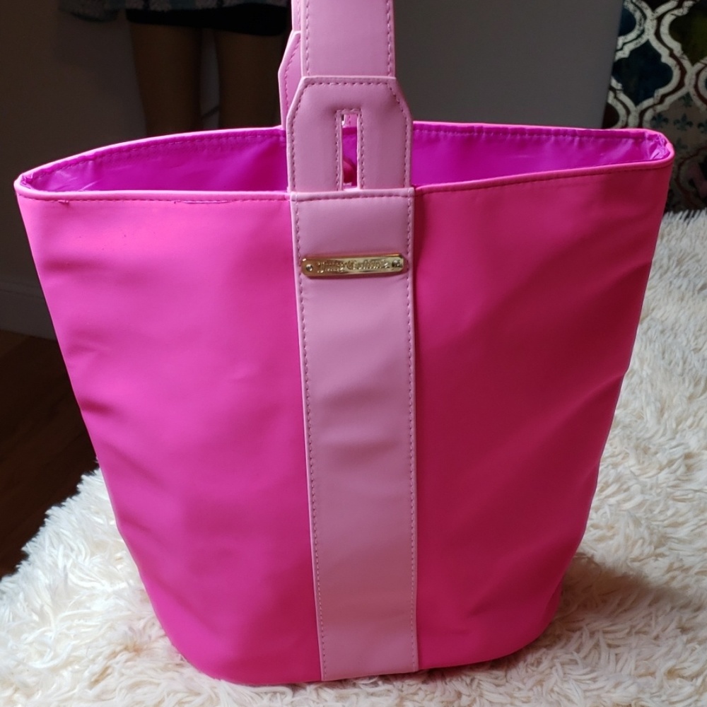Juicy Couture toiletries bag in hot pink